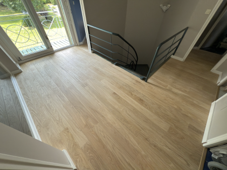 Après ponçage et vitrification pallier