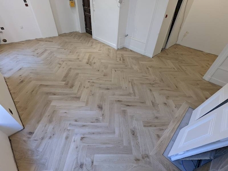 Pose parquet massif bâton rompu Lyon