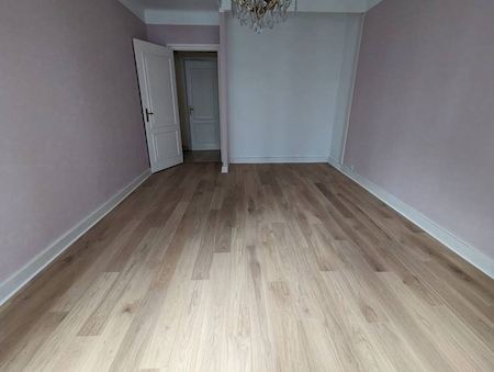 Remplacement et rénovation après dégât des eaux de parquet contrecollé et massif à Craponne